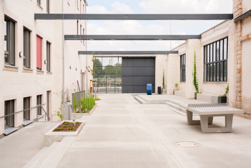 德国儿童保护协会综合家庭中心丨德国德累斯顿丨亚历山大·波茨施建筑事务所-9