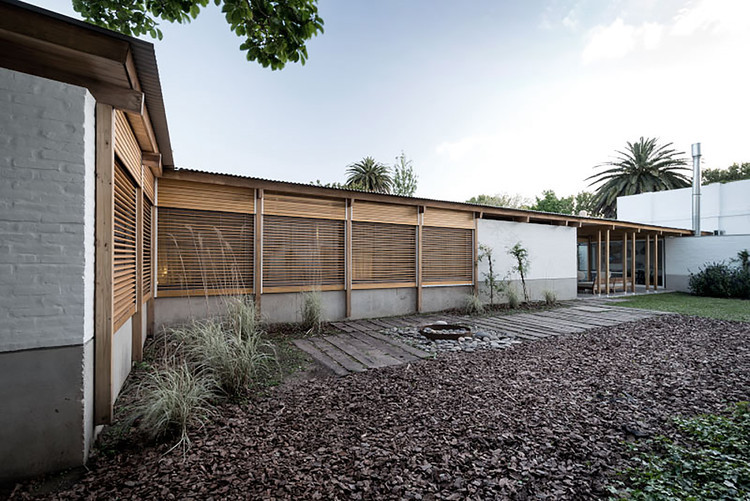 阿根廷独栋住宅的流动空间设计-47