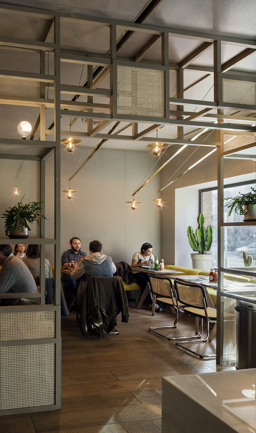 纽约汉堡马德里店,优雅复杂中的轻松享受-6