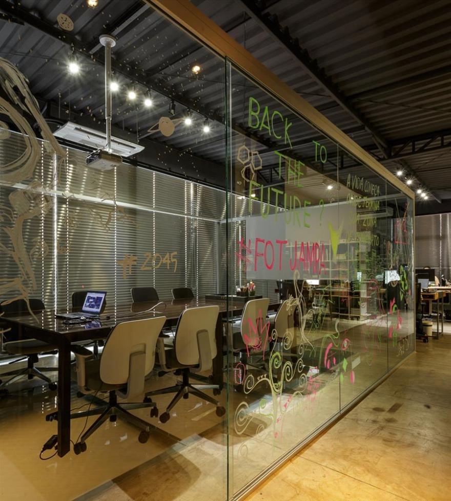 L· Maia Arquitetos 办公空间设计-3