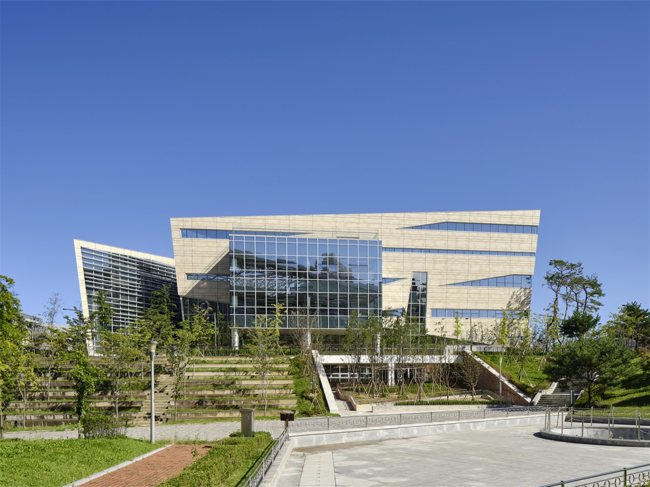 韩国世宗政府综合文化馆-3