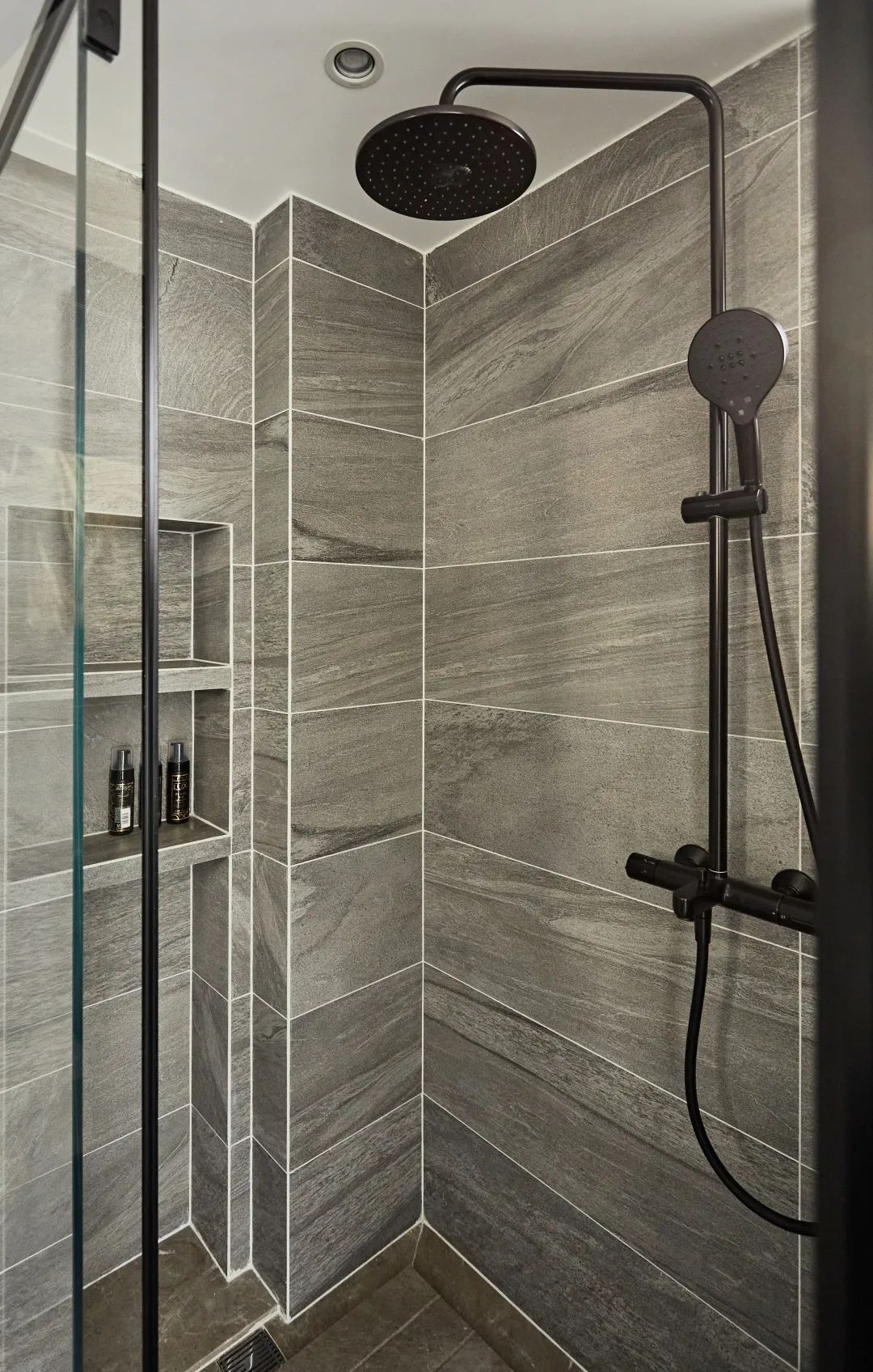 现代满满热爱的居住空间-44