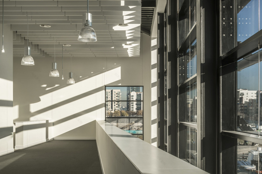 “光之斗篷” - 格林威治半岛低碳能源中心 / C. F. Møller Architects-52