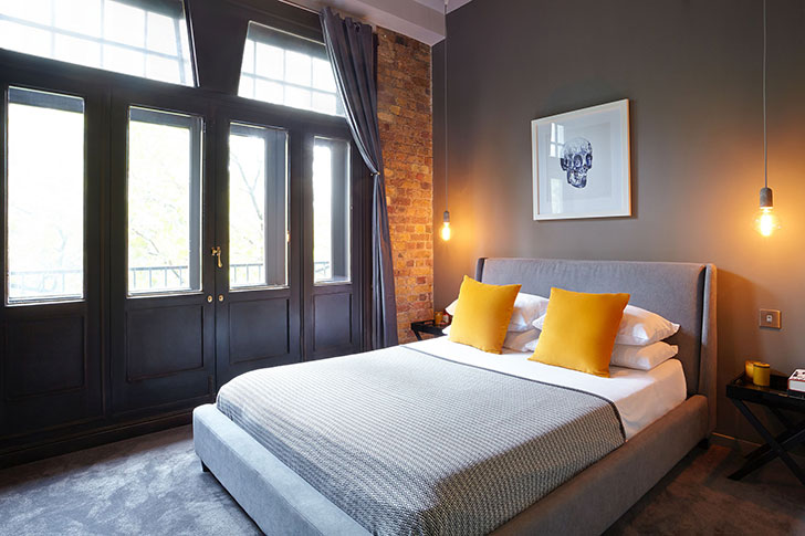 伦敦工业建筑中的时尚阁楼公寓-9