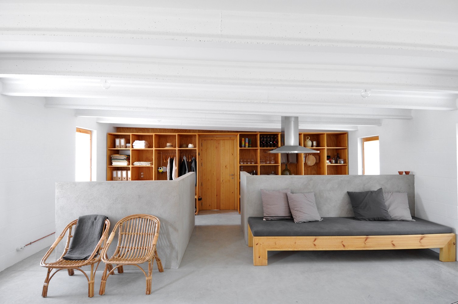 Rosa Hereu Planellas + Jonte Norin：猪圈改造 西班牙Tor Studio客房-0