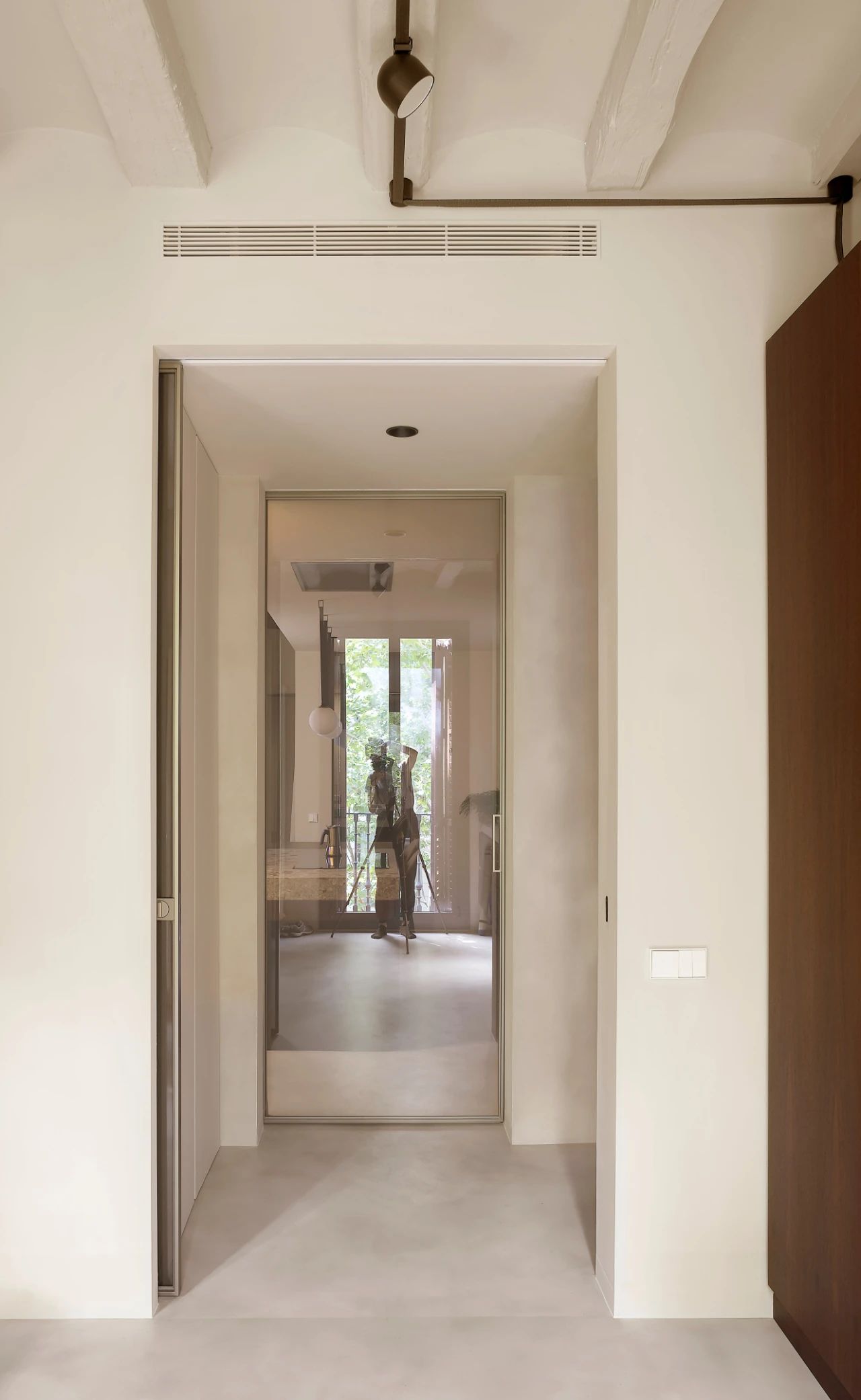 巴塞罗那公寓翻新设计丨西班牙巴塞罗那丨Maria Aucejo-14