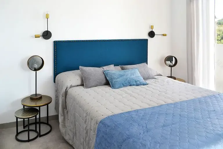 西班牙蓝色海景度假屋设计-17