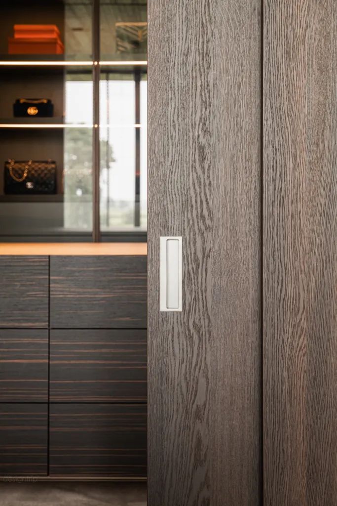 现代极简河畔别墅丨GrantJohnson-28