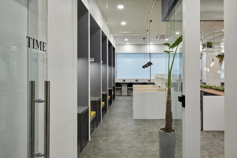 首尔 50 平极简咖啡厅，打造温馨交流空间-8