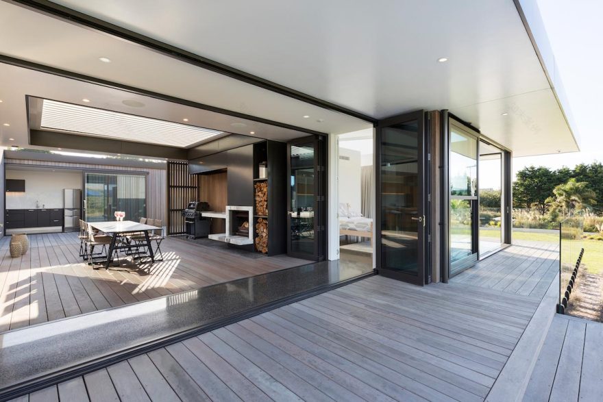 Lakes Edge light, airy holiday home by ChowHill Architects CAANdesign Architecture and home design blog-15