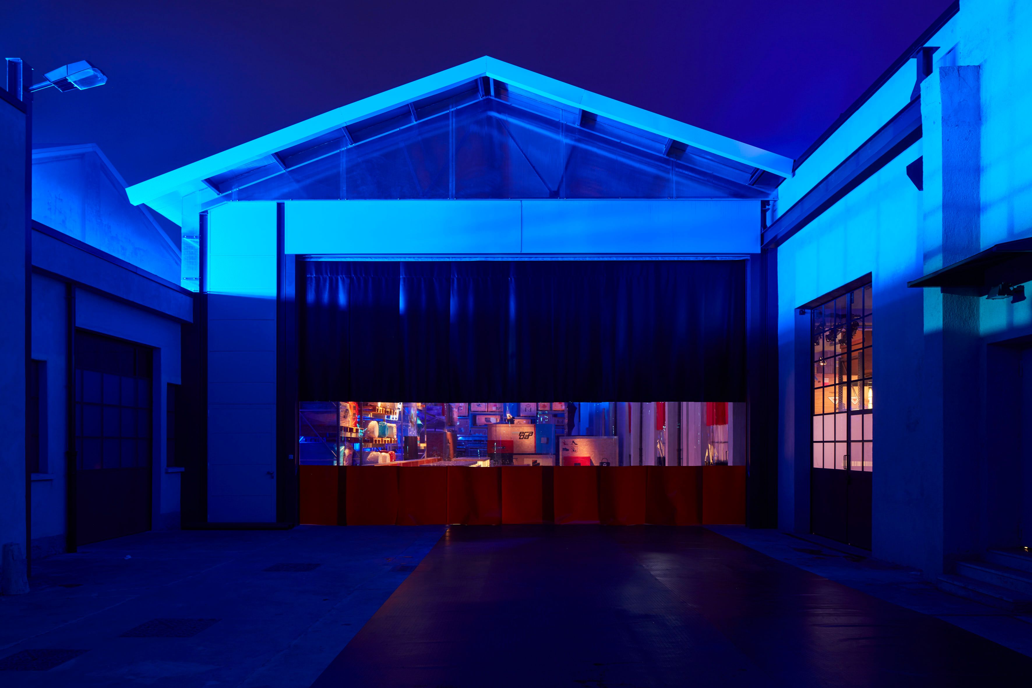 2018 秋冬普拉达男女时装秀-13