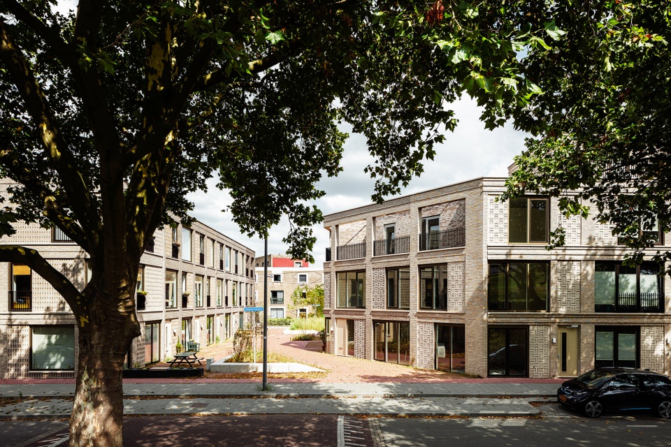 The Hudsons 住宅楼，荷兰 / Orange Architects-22