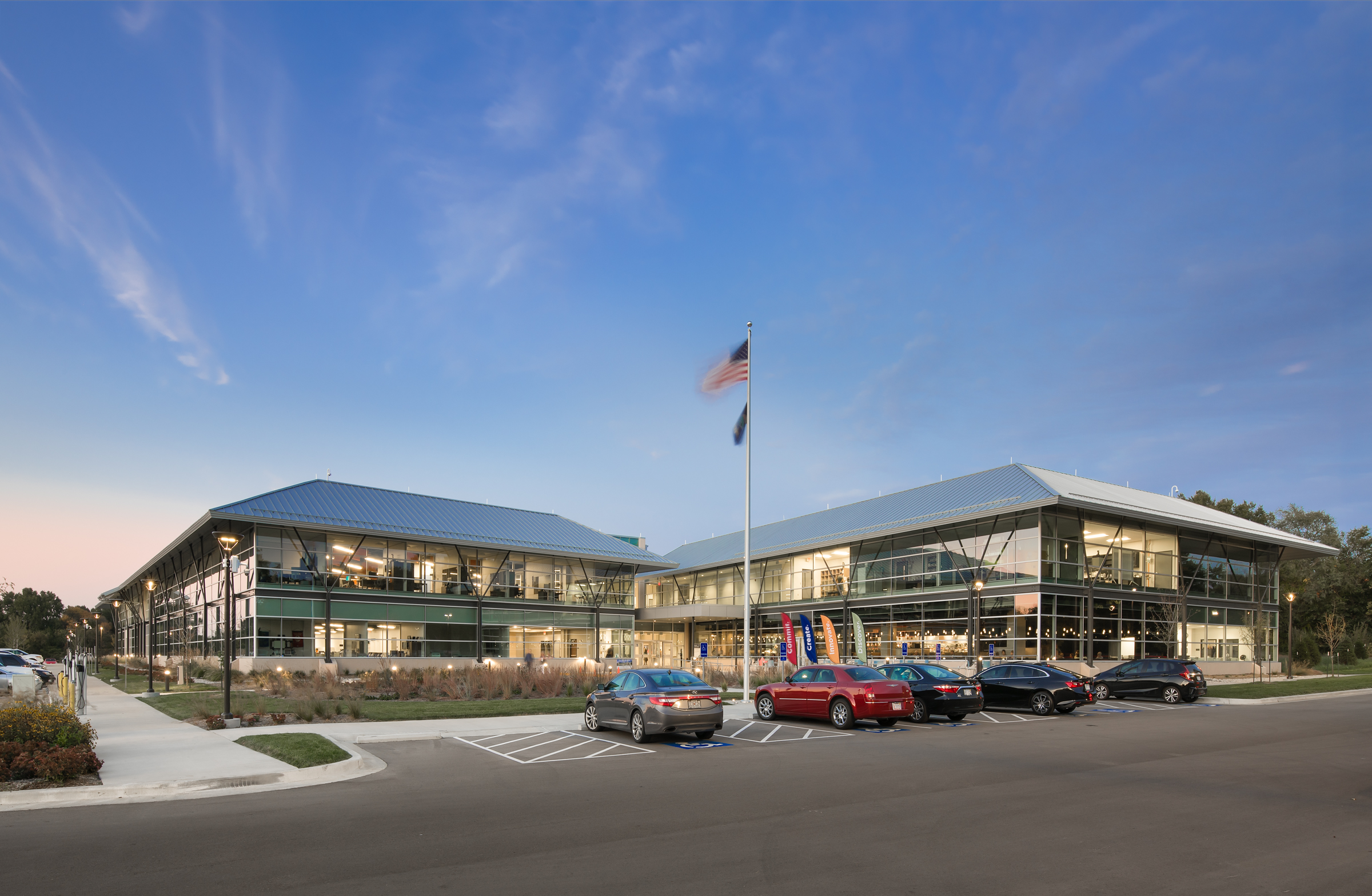 学术成就中心——绿色环保、功能齐全的教育空间-18