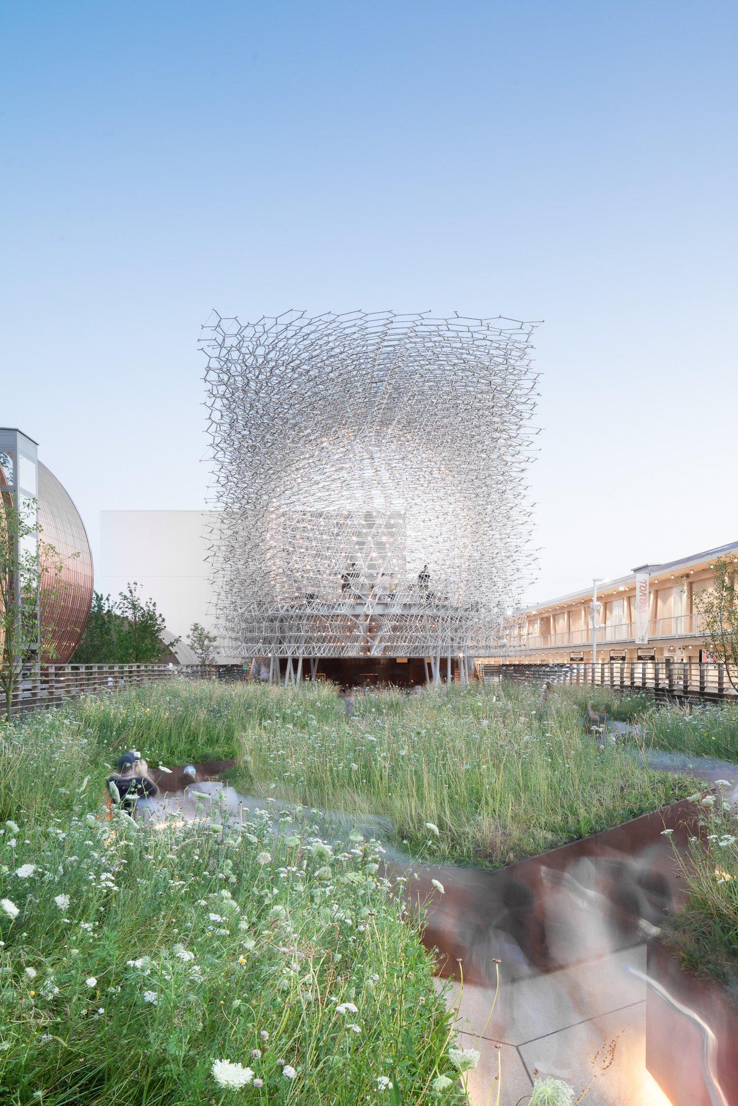 米兰世博会英国馆 · 沉浸式的蜂巢体验-29