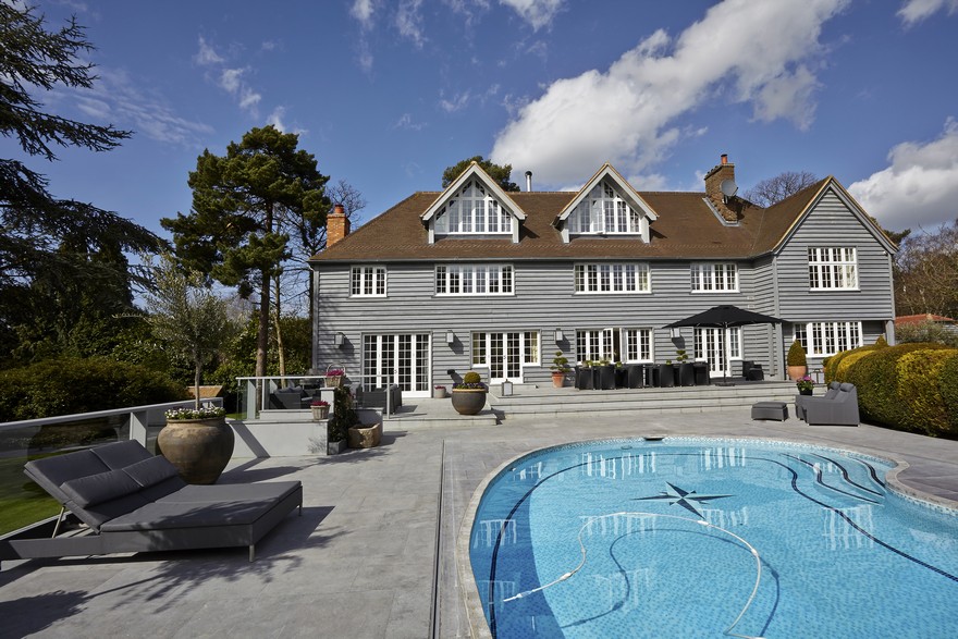 A Perfect Blend of Scandinavian and New England Style-0