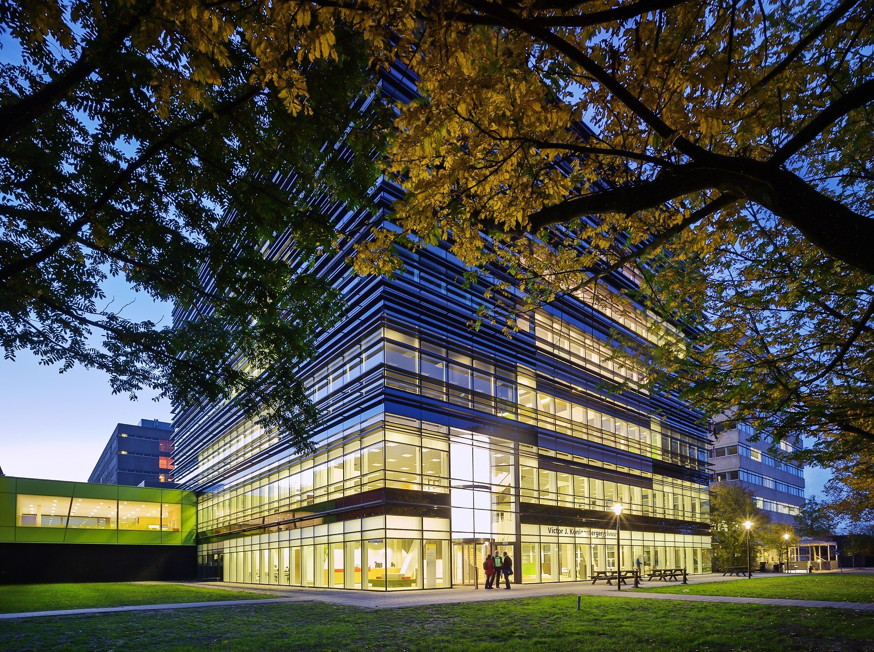 绿意盎然的光影学府 · 荷兰乌得勒支大学 Victor J· Koningsberger 教育中心-25