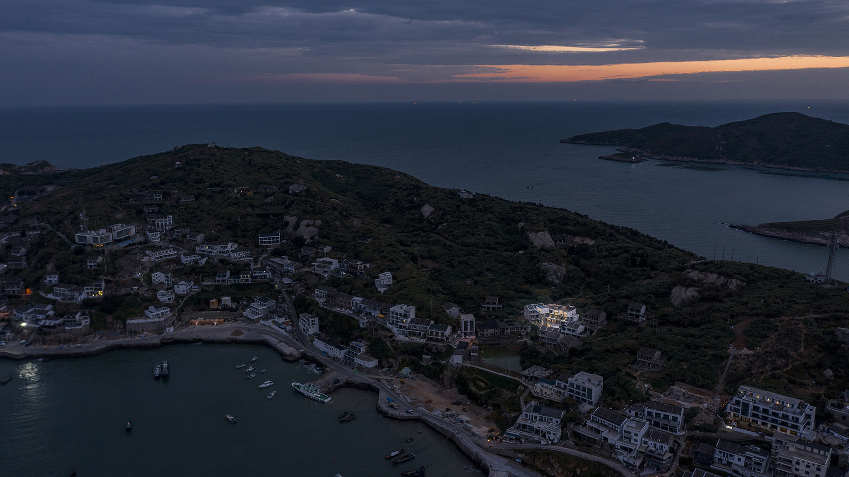 舟山东极尘曦民宿丨中国舟山丨介隐建筑-25