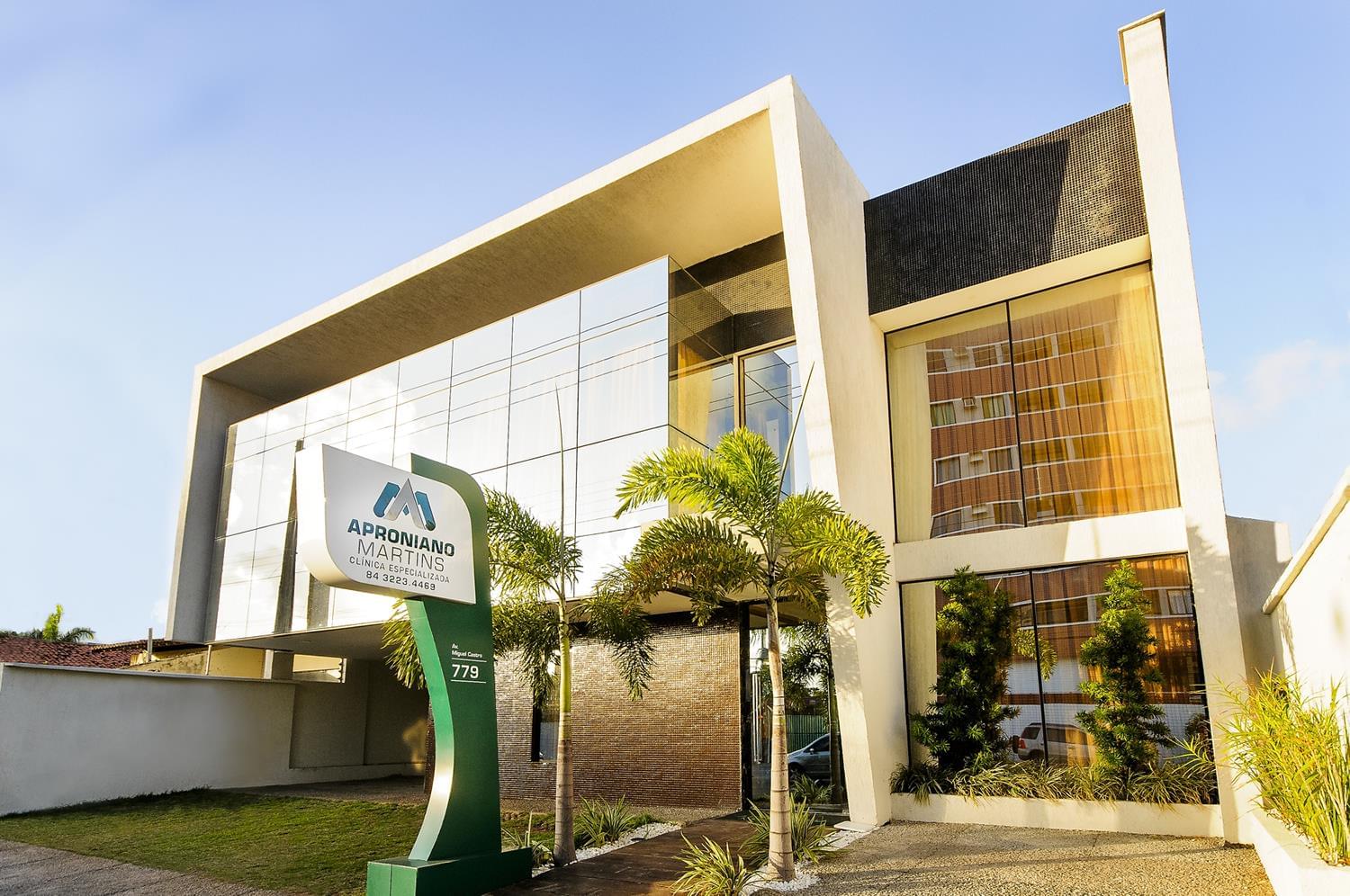 现代风格的健康诊所设计-3