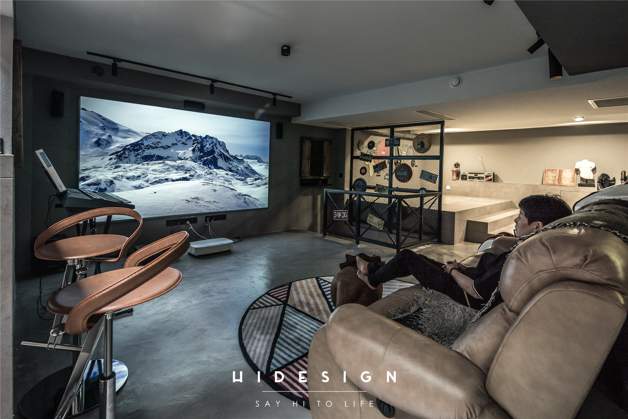 深色工业风重塑阿斯加德,功能分区打造年轻夫妻理想居所-49