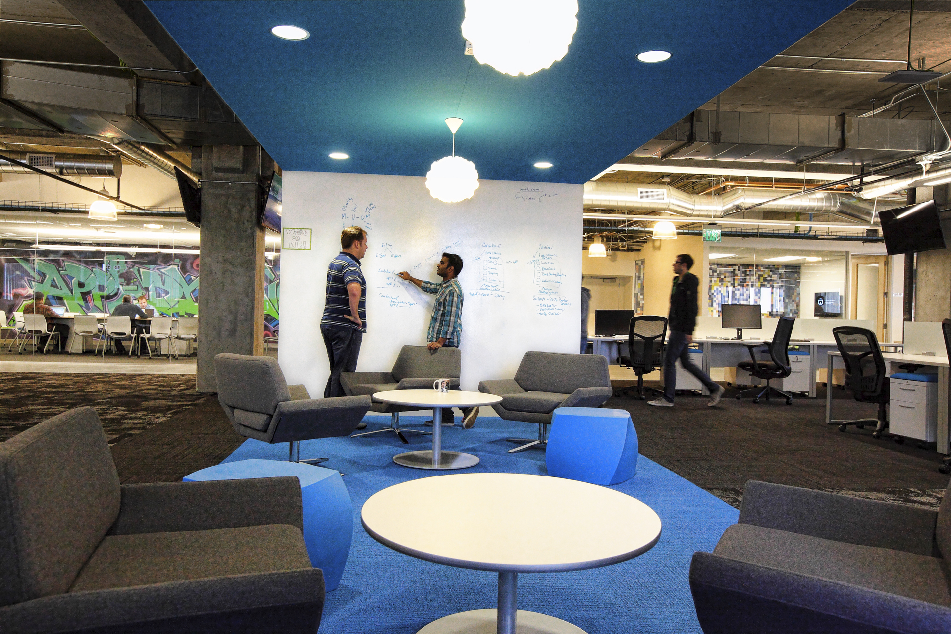 AppDynamics 总部 | 紧凑空间中的创意协作-15