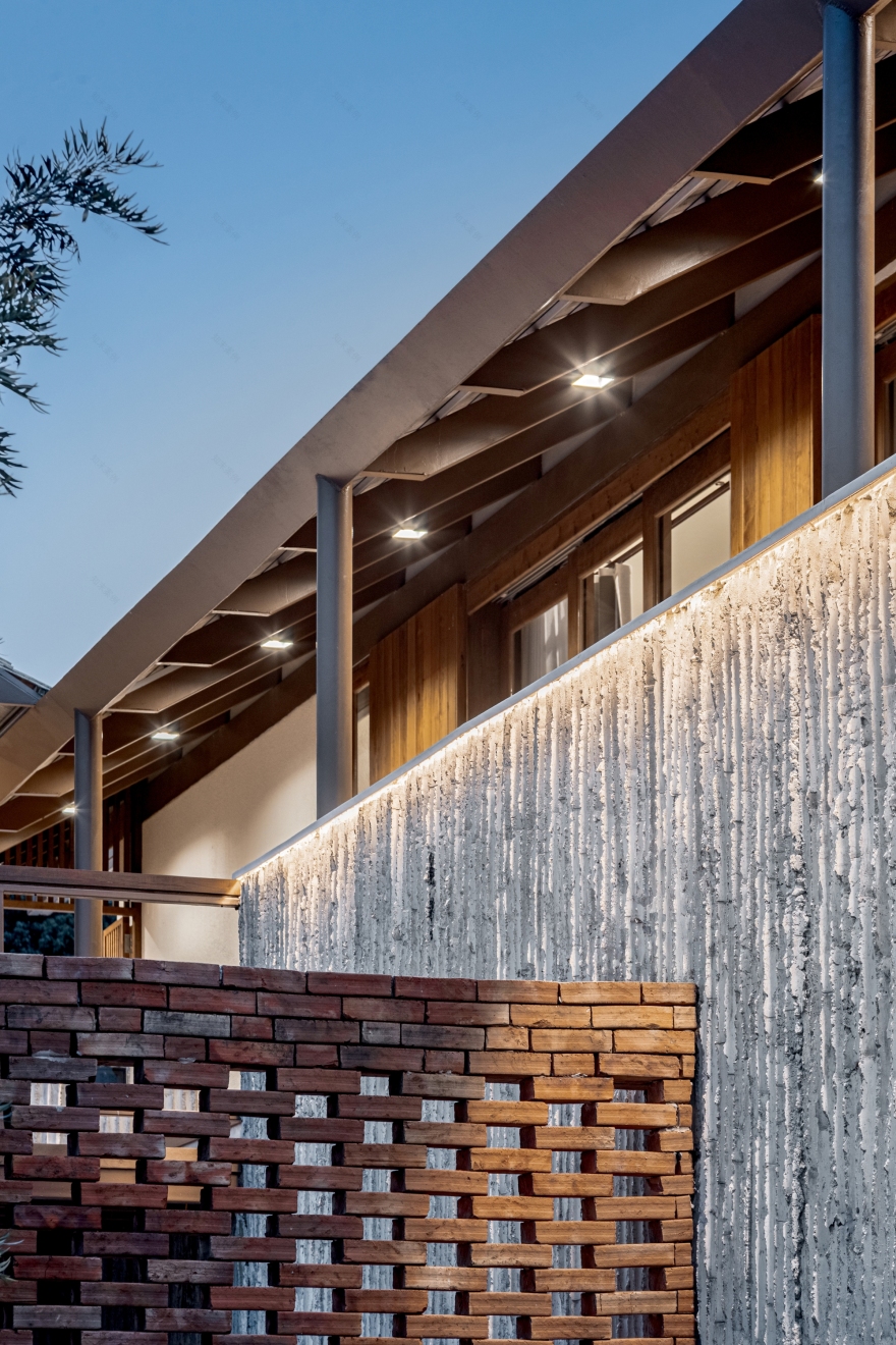 班苏德塞恩苏克(注:这是音译,Baan常见有村、屋等含义,SudSaenSuk可能是特定名称) 丨泰国清莱丨BodinChapa Architects-39