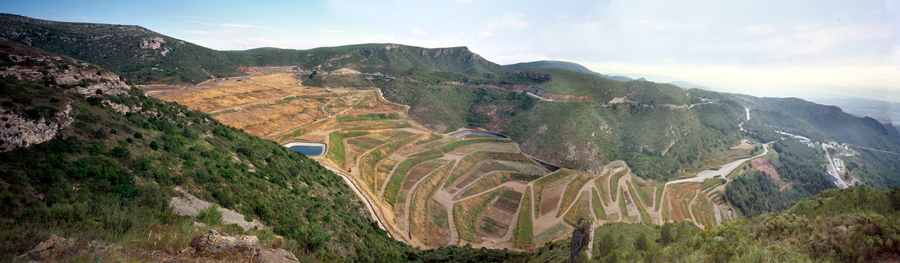 垃圾填埋场改造后得山体公园-6