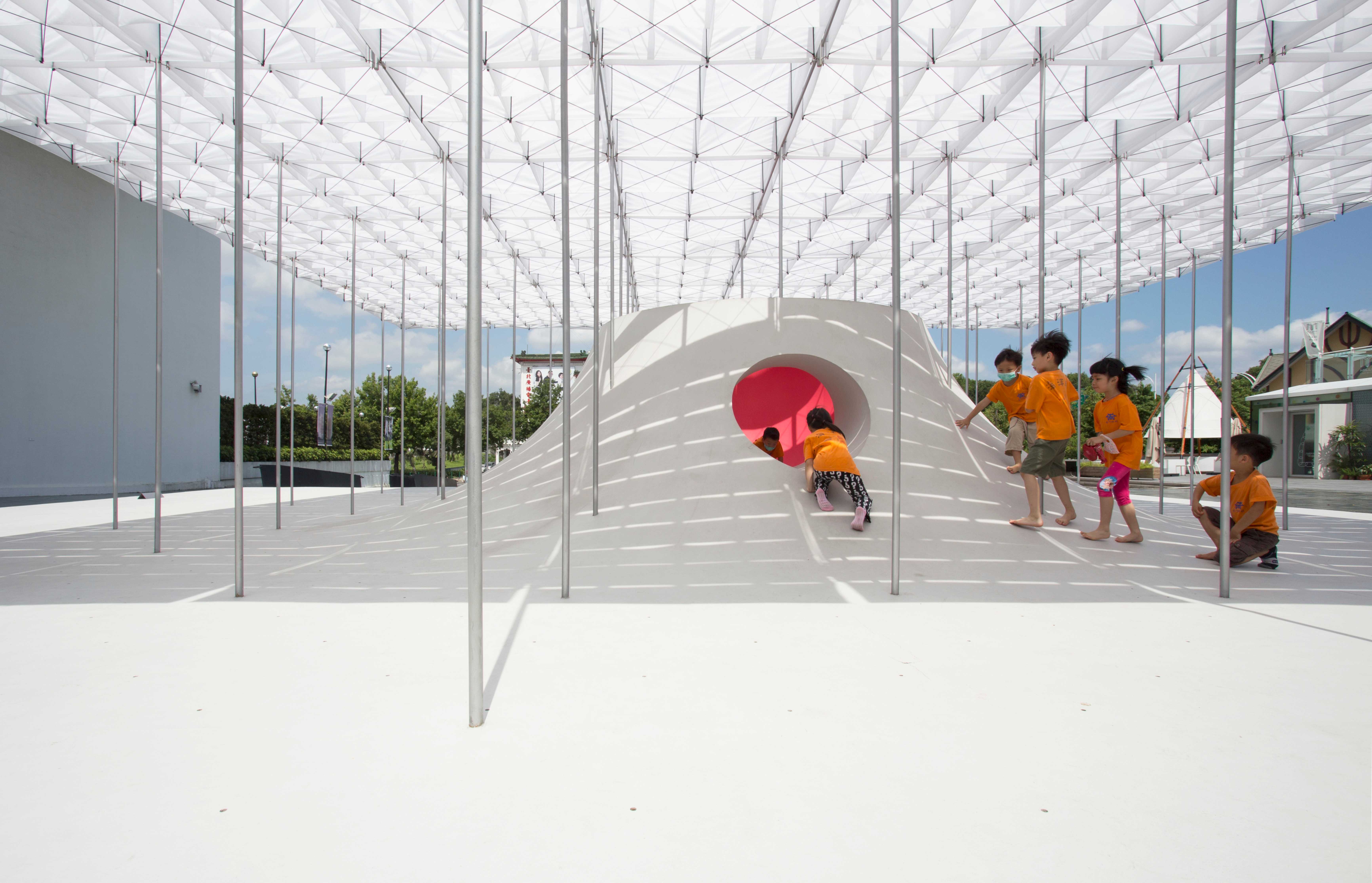 floating pavilion-9