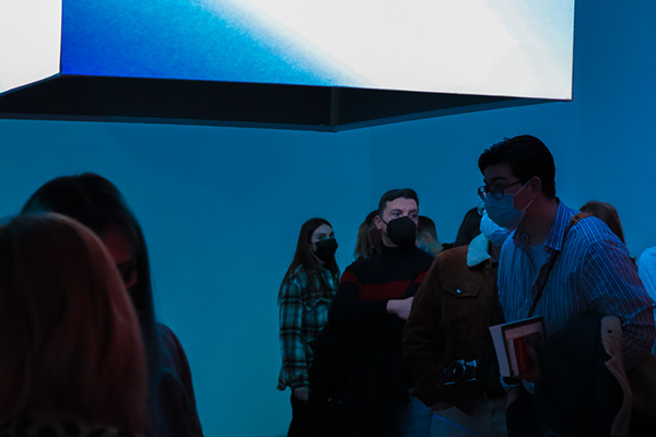 回声，一座城市的反射（注：refle·os推测应为reflejos，西班牙语反射、反响之意） -38