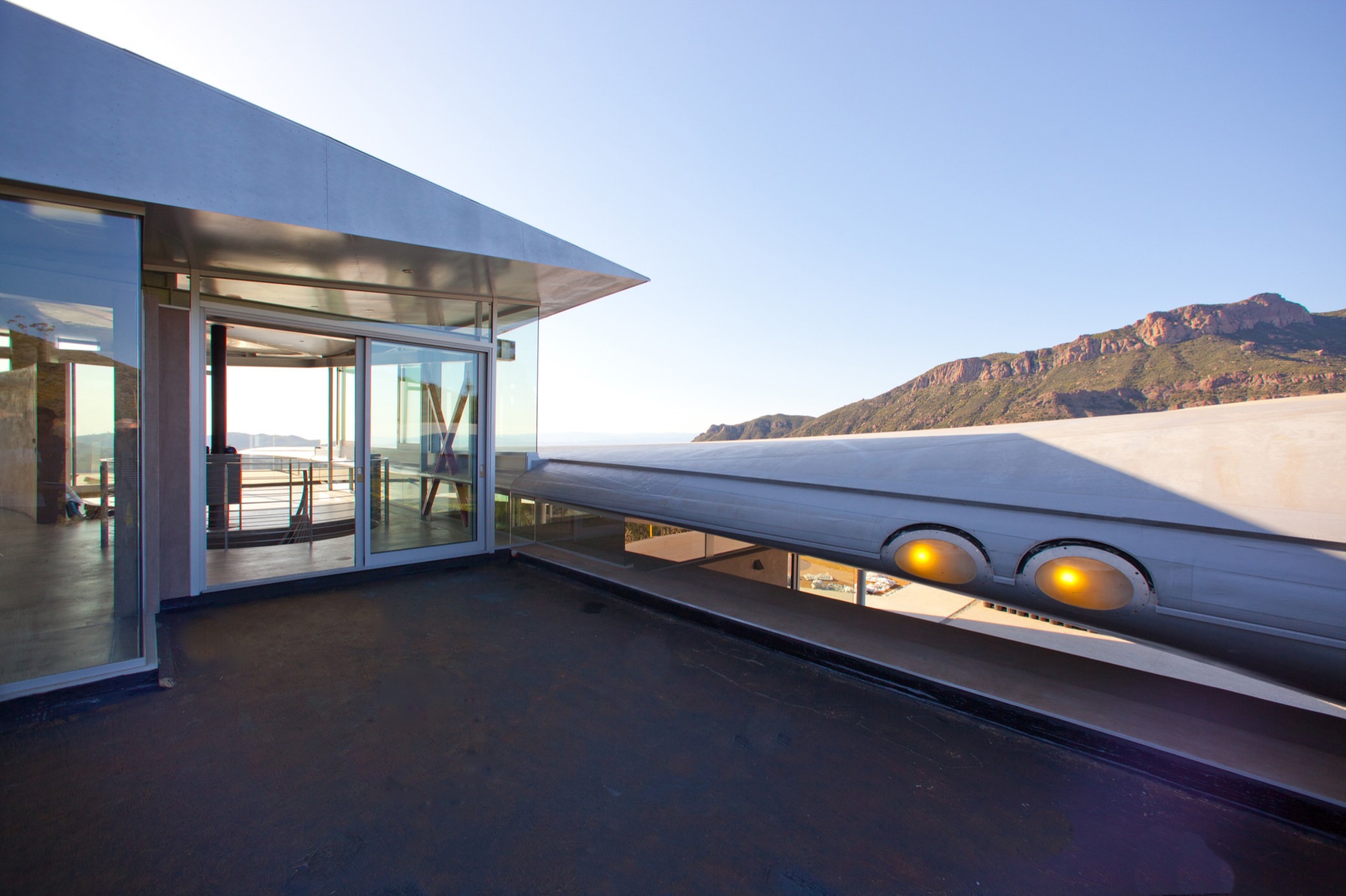 波音 747 机翼变废为宝，打造独特住宅-44