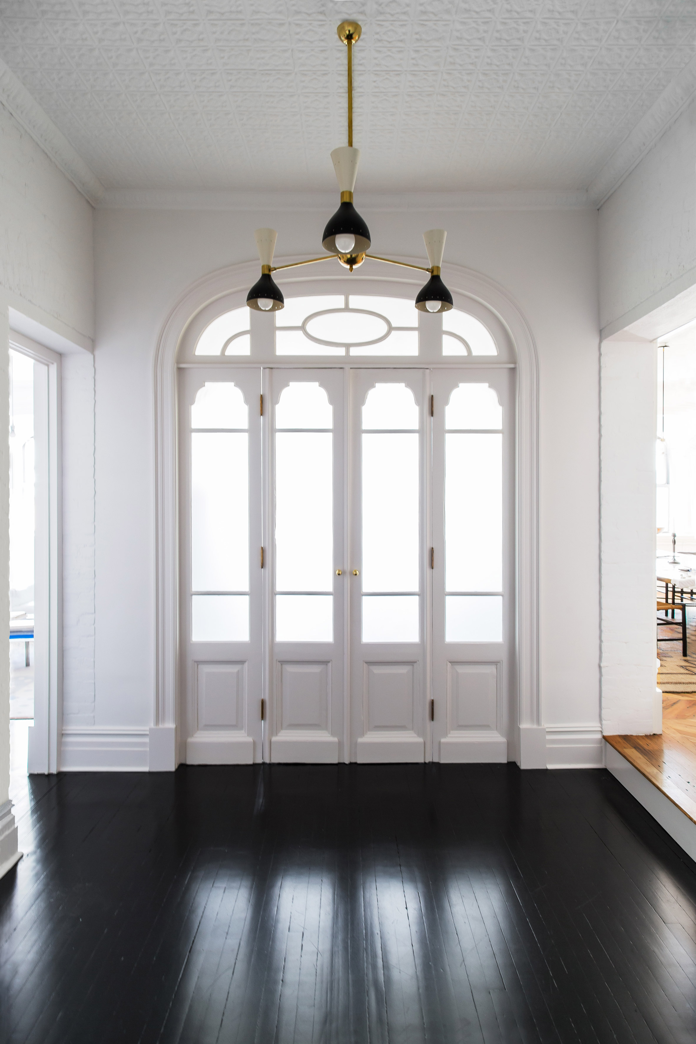 Interior design couple turn Williamsburg schoolhouse into light-filled home-29
