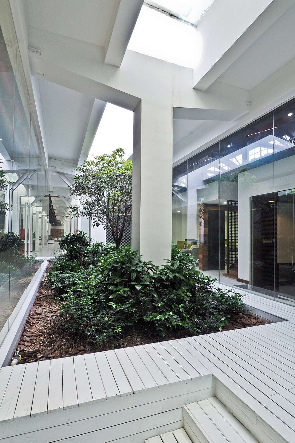 一艘悬浮的“战舰” & 幸福码头8号楼空间改造项目，上海 / 杜兹设计-61