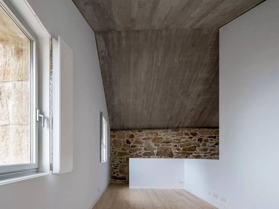 穆罗斯房子改造，废墟上的新生  Fuertes Penedo arquitectos-35