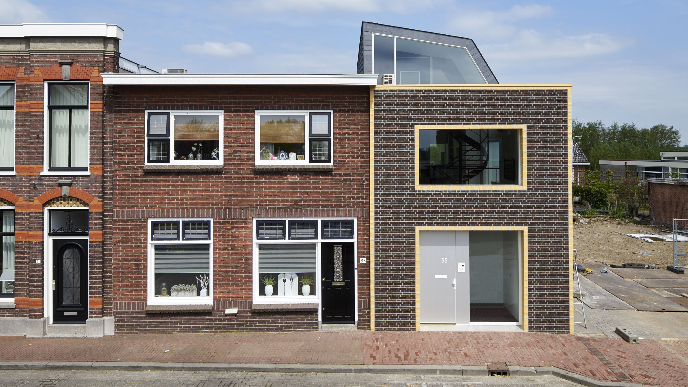 Ruud Visser Architects completes house in Holland that looks like a giant A-0