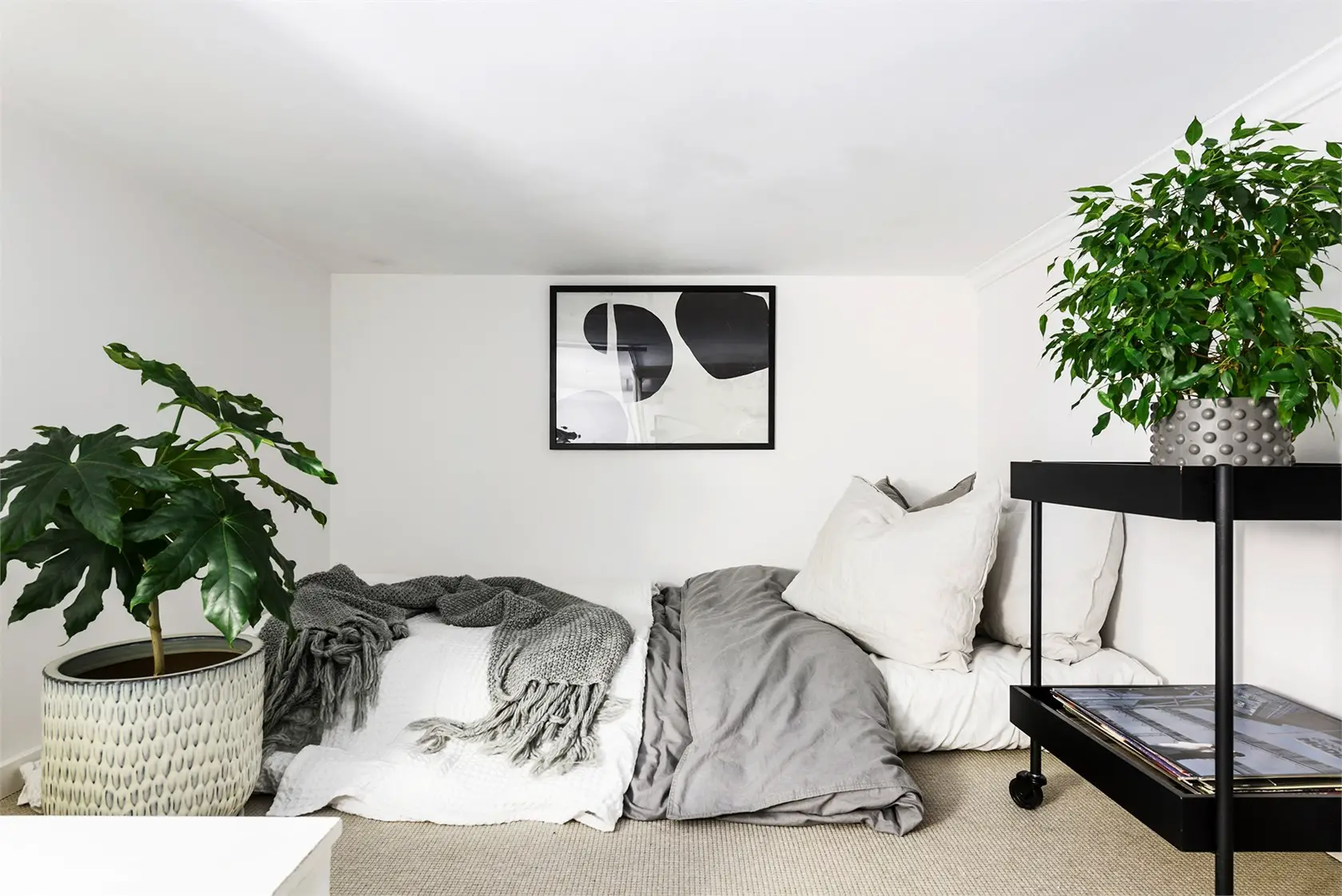 小户型大变身 | 34m2 屋顶露台打造明亮舒适家居空间-14