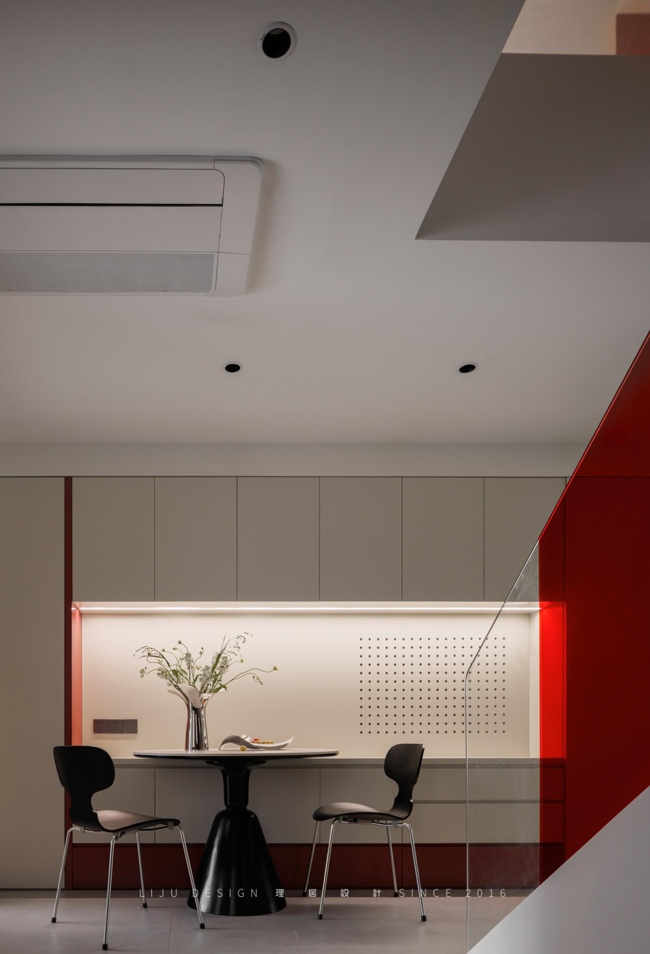 挪楼梯,借天光,还原五缘湾 230㎡复式的大宅感丨中国厦门丨理居设计-52