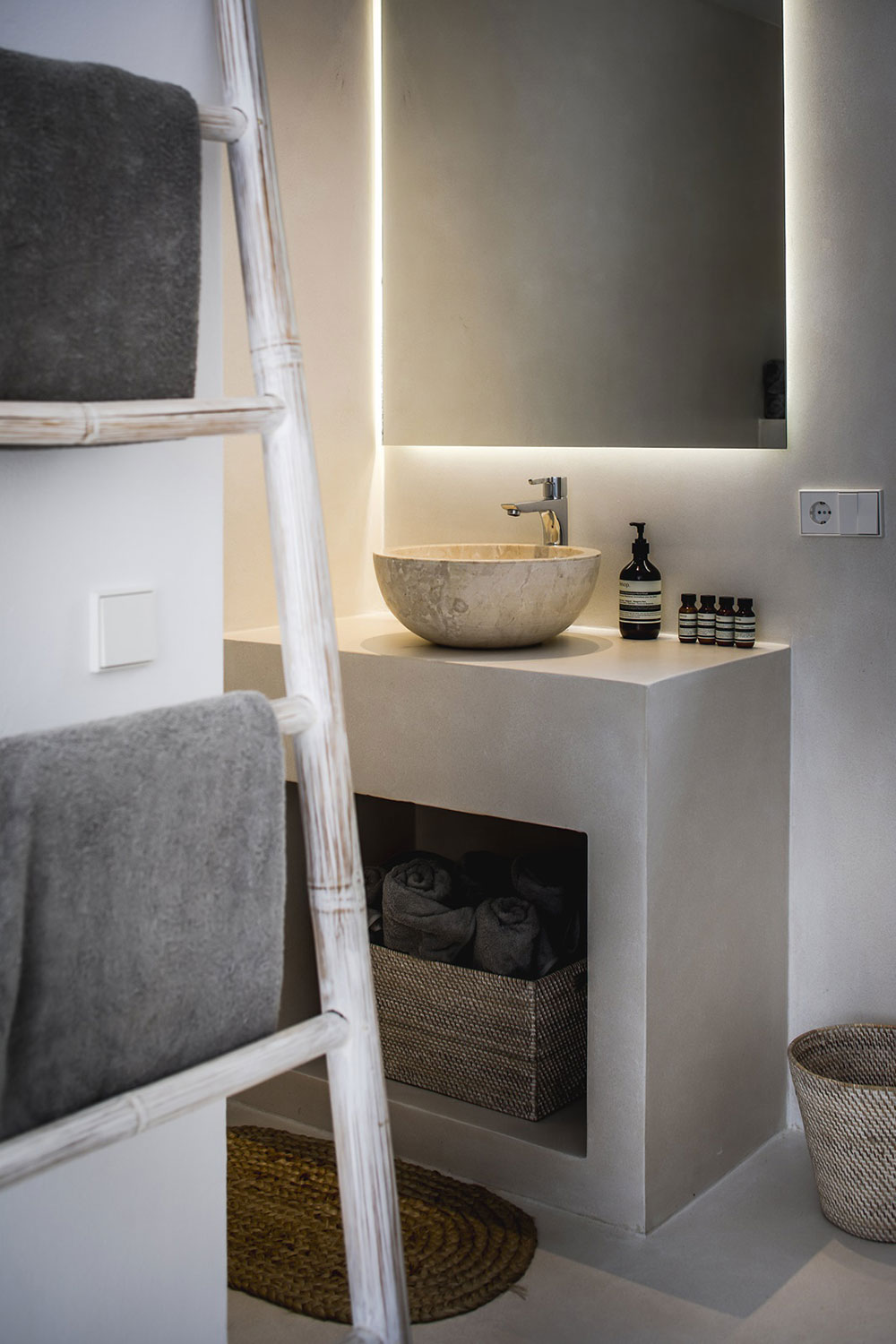 印尼风情融入地中海的 Ibiza 别墅设计-13