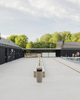 Järvabadet Swimming Pool Pavilion  / AIX Arkitekter