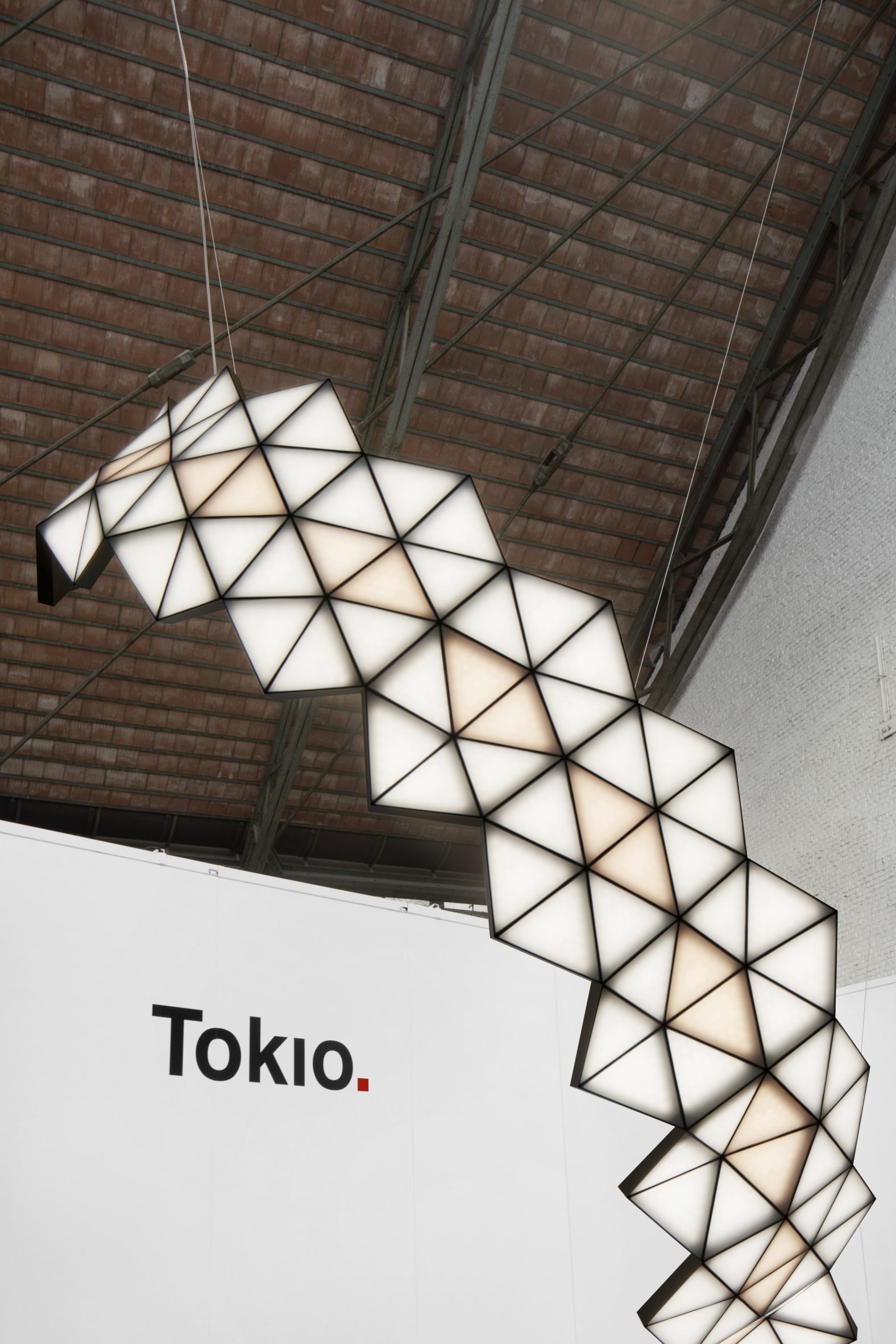 模块化雕塑灯具“Tri Light”展现日本传统与现代科技融合之美-6