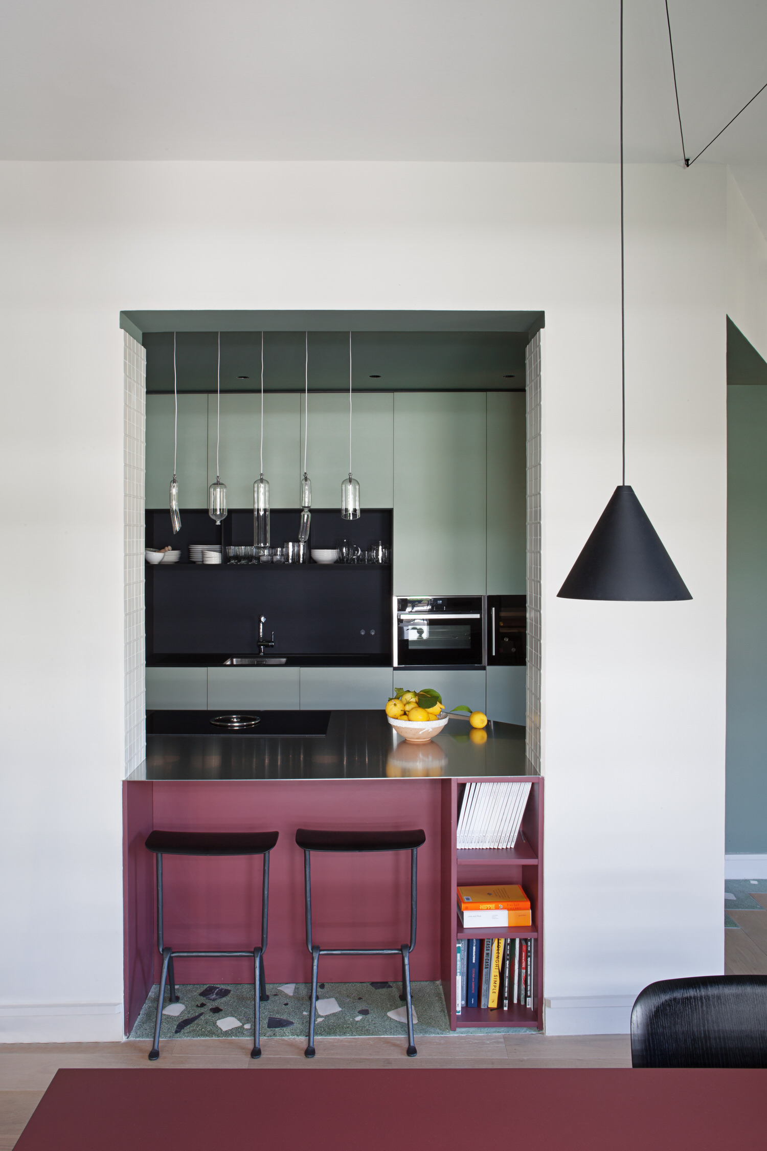 Madrid 公寓的趣味翻新 | 工业风与温馨家居的完美融合-3