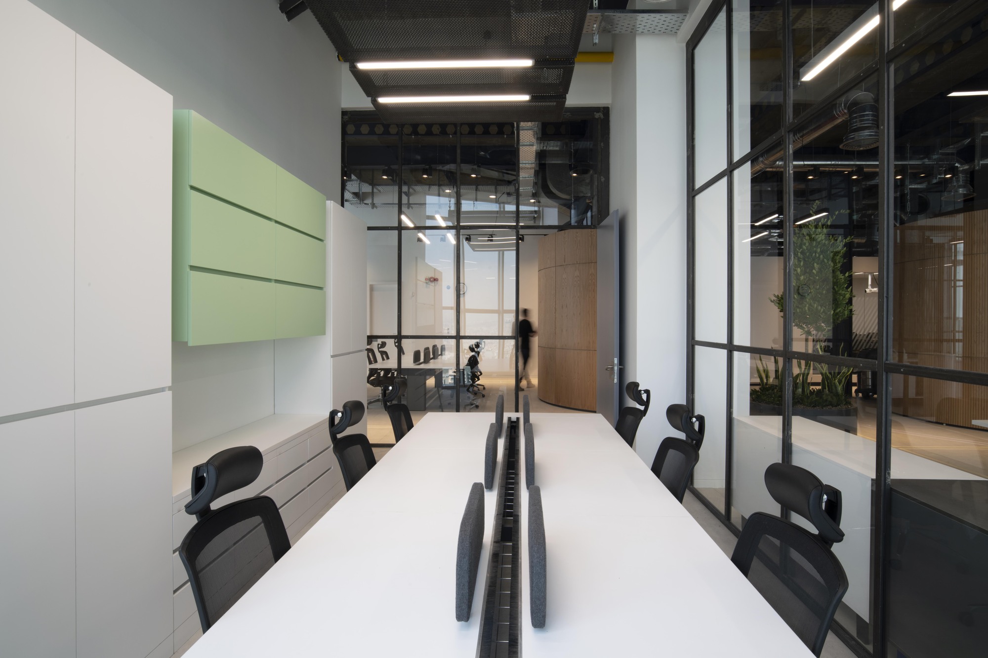 Private Office Headquarters / Persian Garden Studio-37