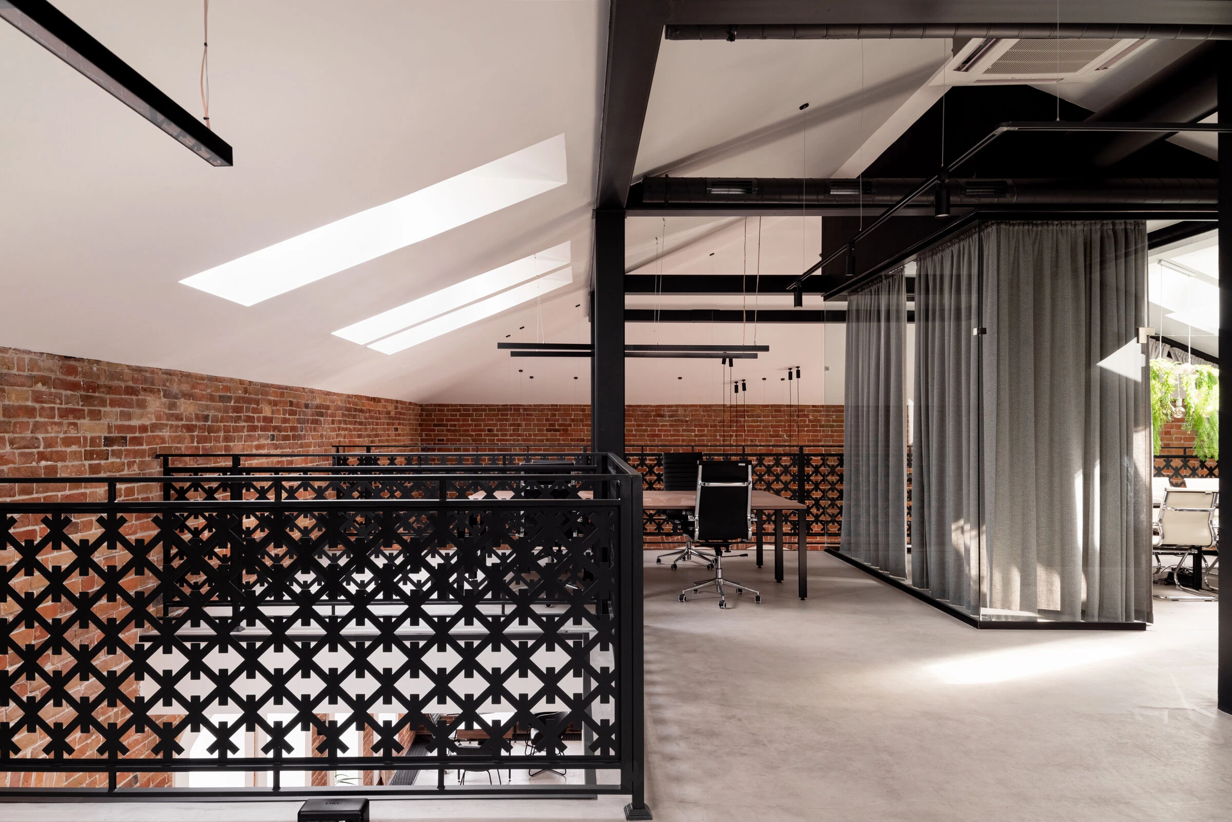 俄罗斯河港历史电站变身办公室丨俄罗斯秋明丨Brusnika Company-32