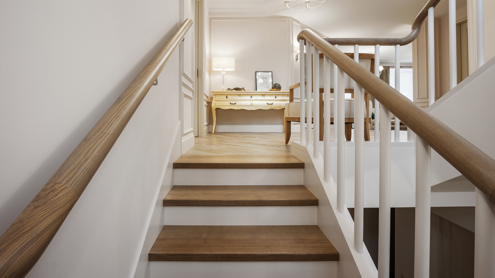 乌克兰现代经典家居,温馨舒适的空间设计-1