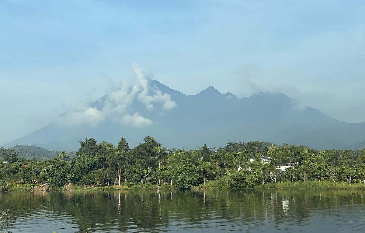 Ba Vì森林中的开放互动生活空间-22