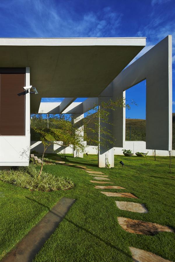 Humberto Hermeto 的创新山地住宅设计-10