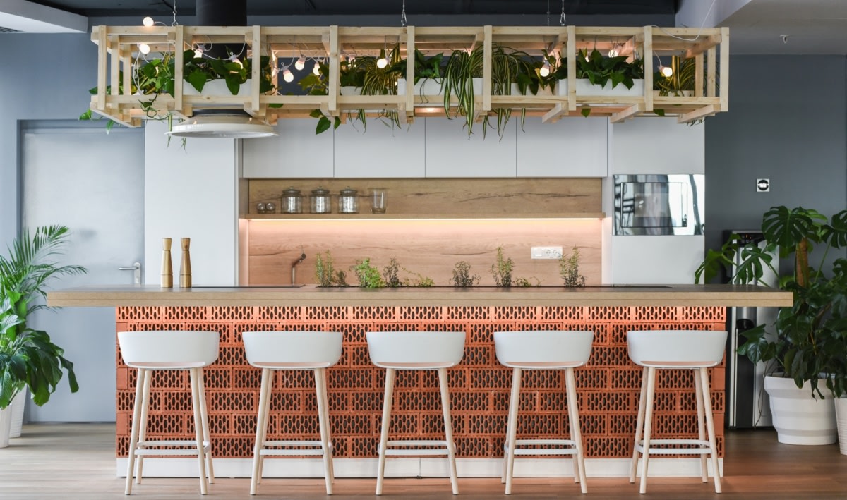 Ceetrus 罗马尼亚办公室· 温馨社区感设计-16