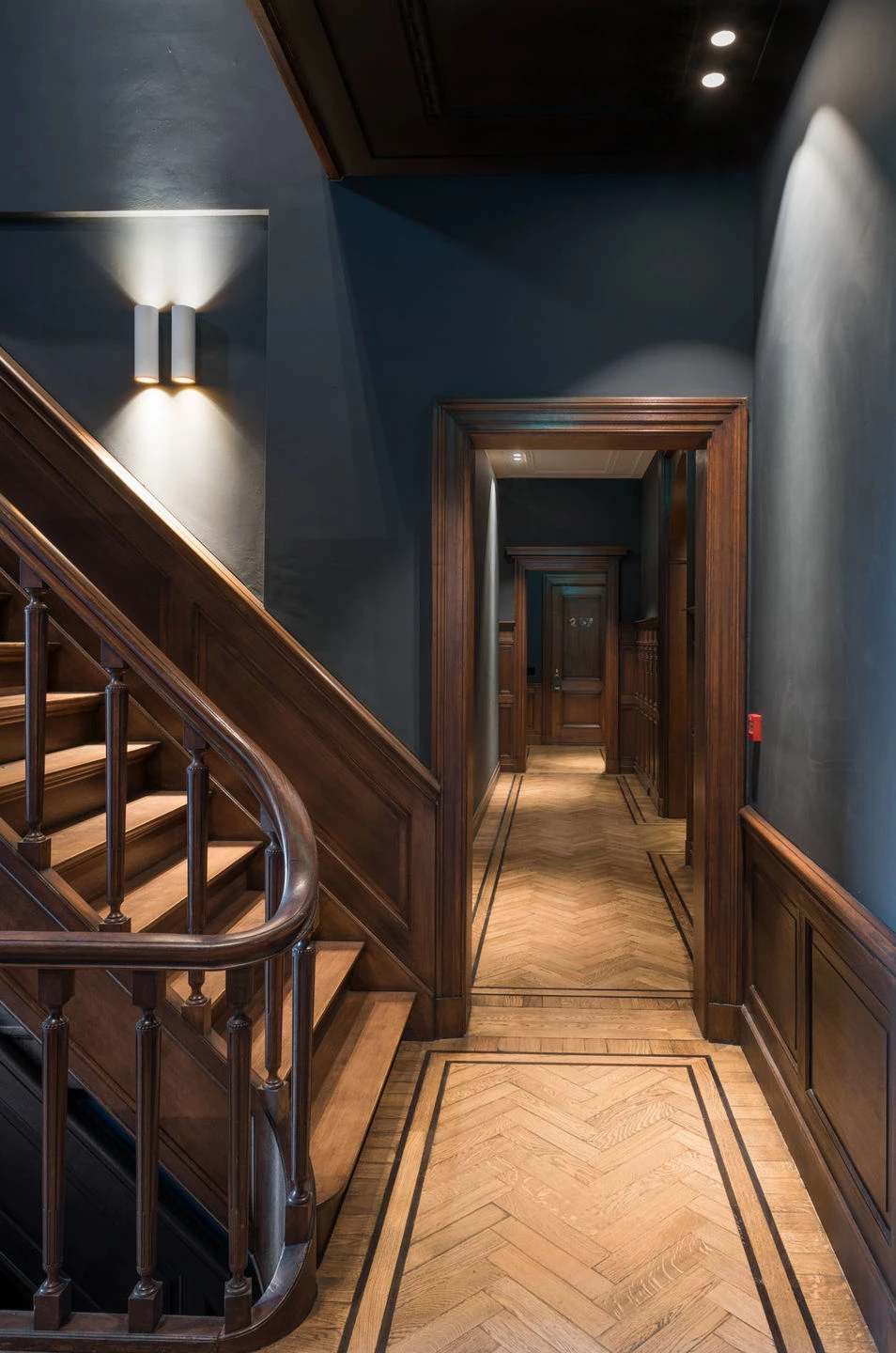 百年庄园的智能新生——荷兰 Parc Broekhuizen 酒店餐厅设计-13