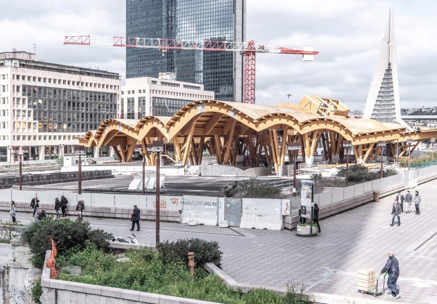 那不勒斯“Centro Direzionale”广场地铁车站丨意大利那不勒斯丨巴塞罗那EMBT工作室-22