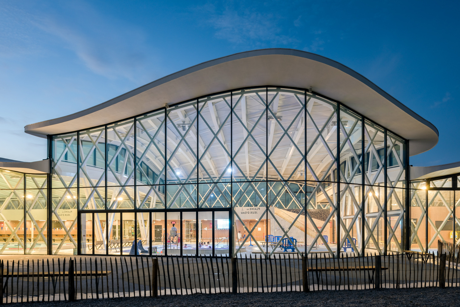 体育馆丨MultiplexeAquatique-122