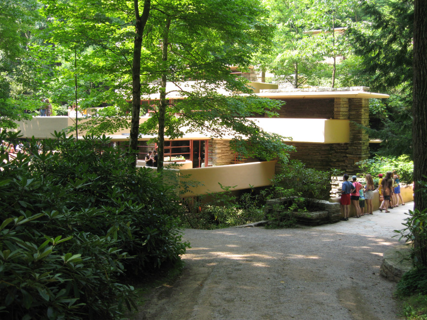 Frank Lloyd Wright integrates architecture into nature at Fallingwater-14
