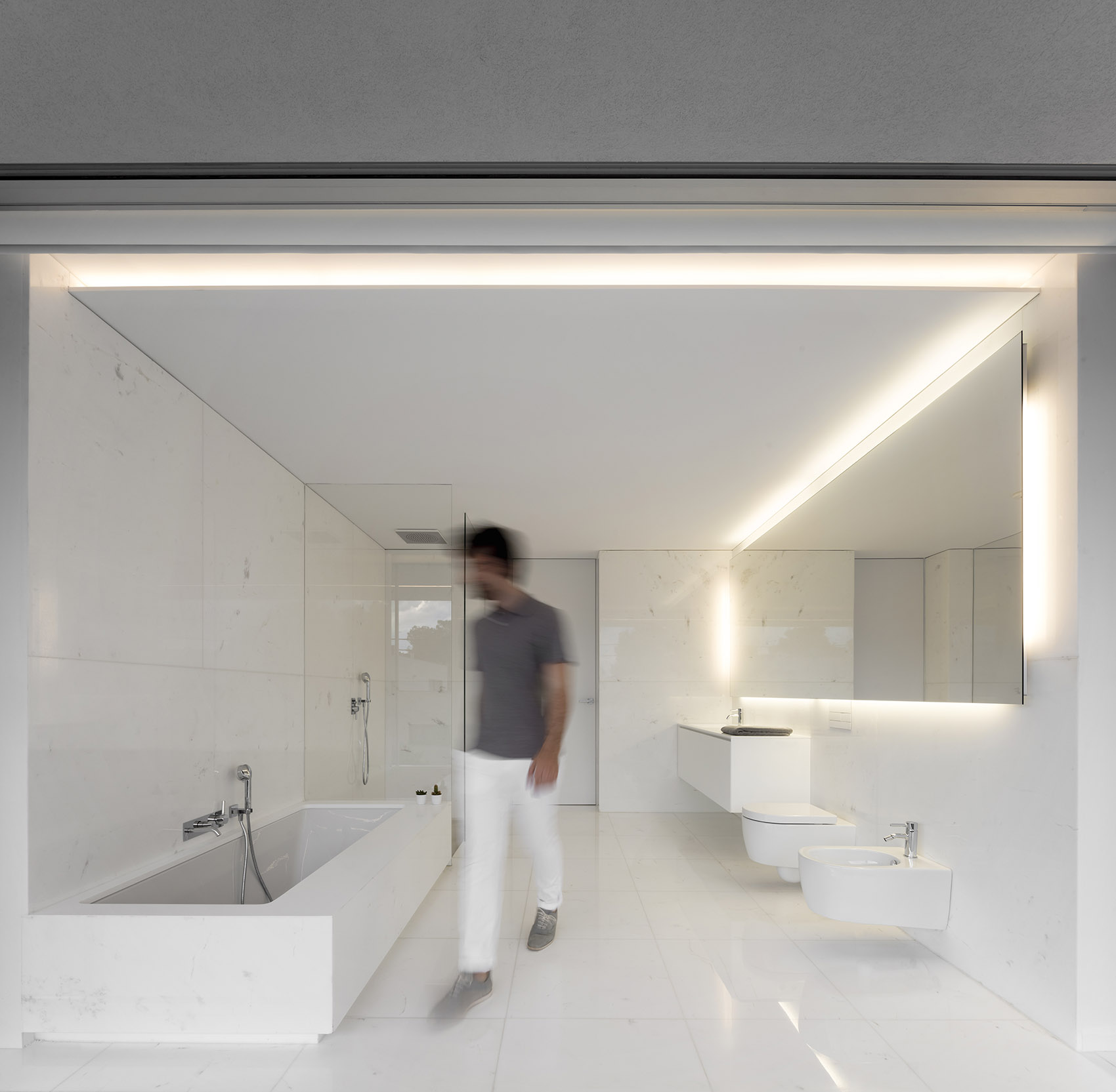 松树林之间的住宅，西班牙 / Fran Silvestre Arquitectos-55